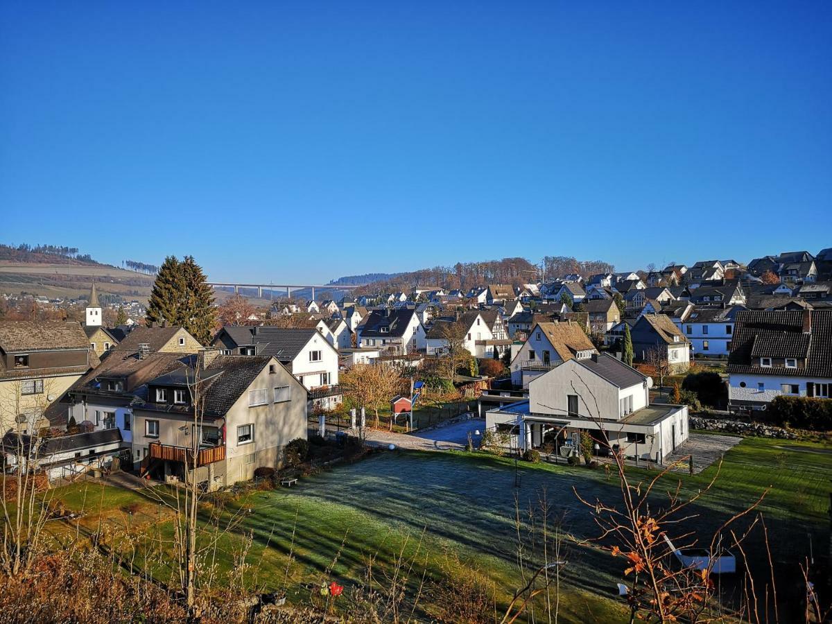 Ferienwohnung "Am Kreuzfelsen" Bestwig Exterior foto